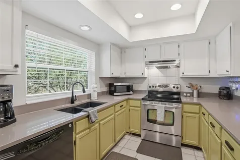 8314 Civic Road Tampa FL 33615