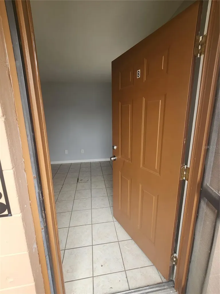 906 E 108th Avenue Tampa FL 33612