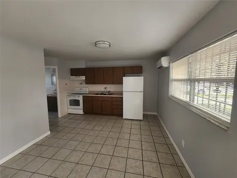 906 E 108th Avenue Tampa FL 33612