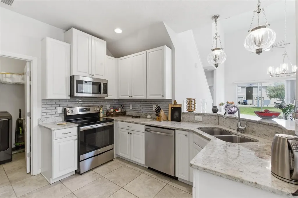 2212 Broadway View Avenue Brandon FL 33510