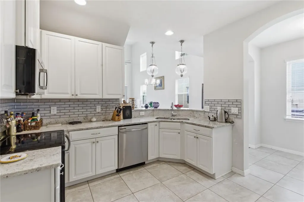 2212 Broadway View Avenue Brandon FL 33510