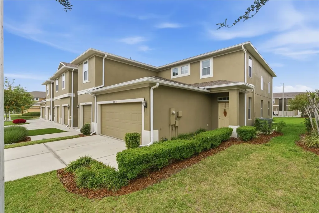 2212 Broadway View Avenue Brandon FL 33510