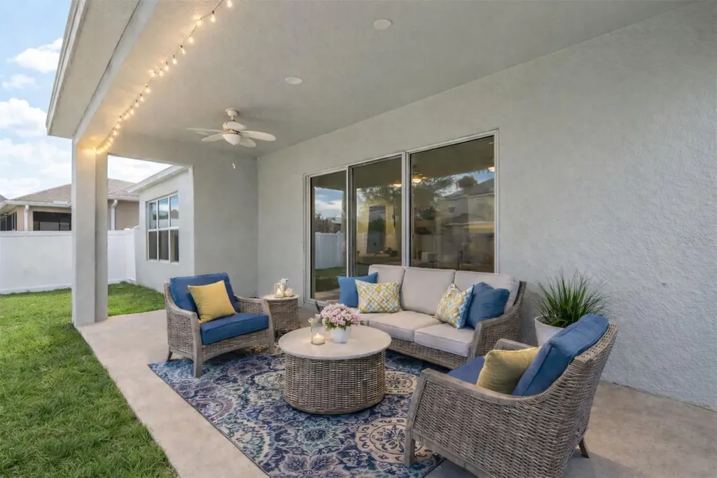 9132 Carmela Avenue Davenport FL 33897