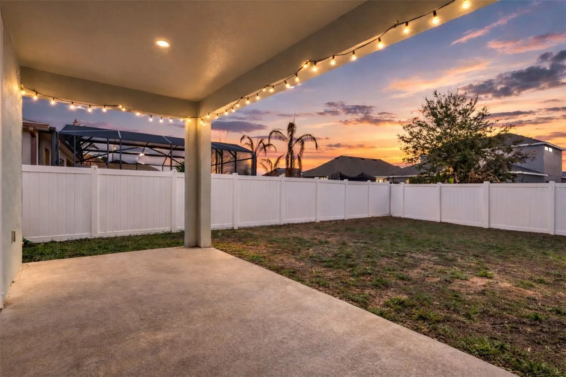 9132 Carmela Avenue Davenport FL 33897