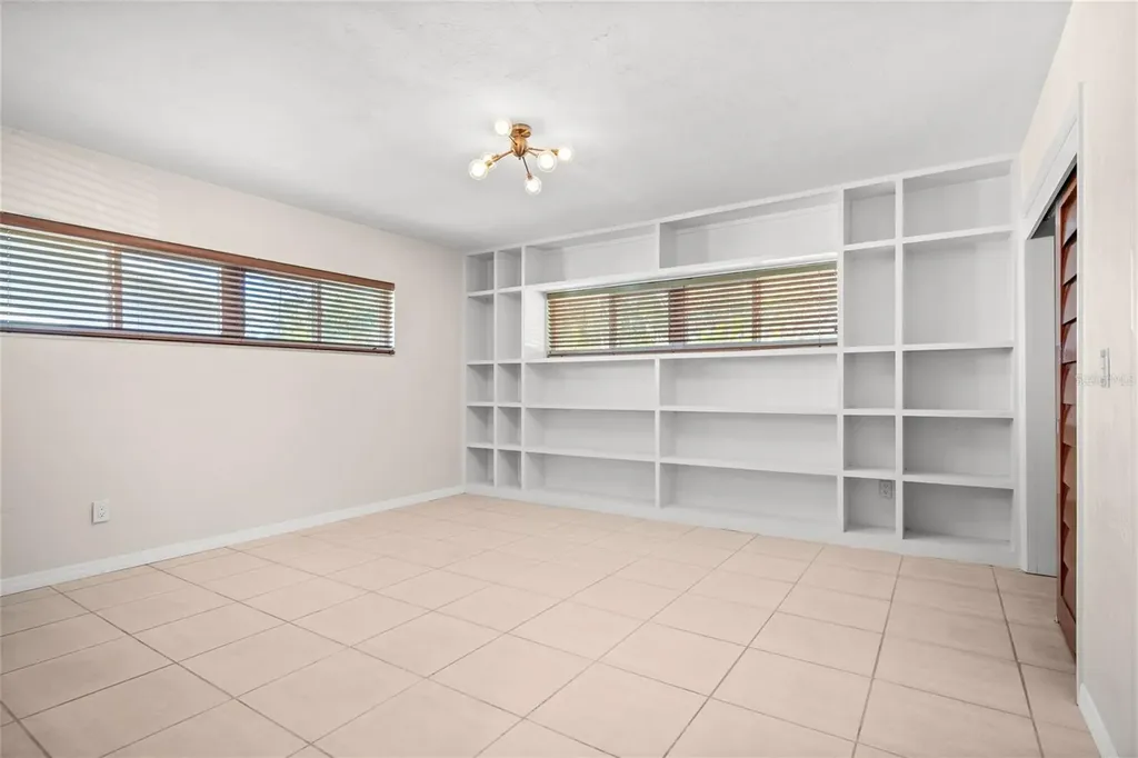 801 Pinellas Point Drive S St Petersburg FL 33705