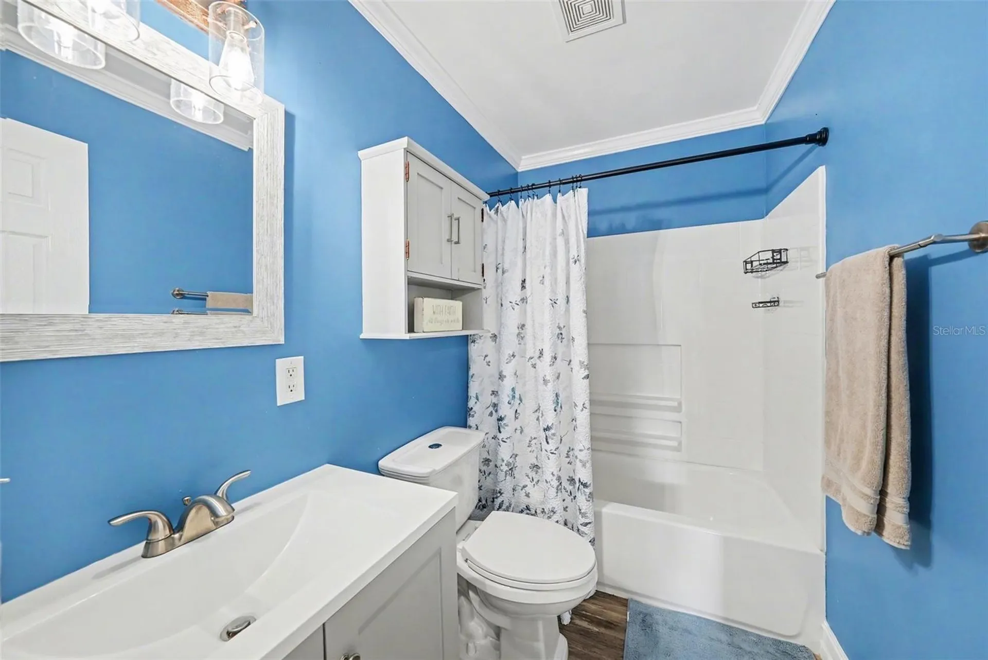 7004 N Cameron Avenue Tampa FL 33614