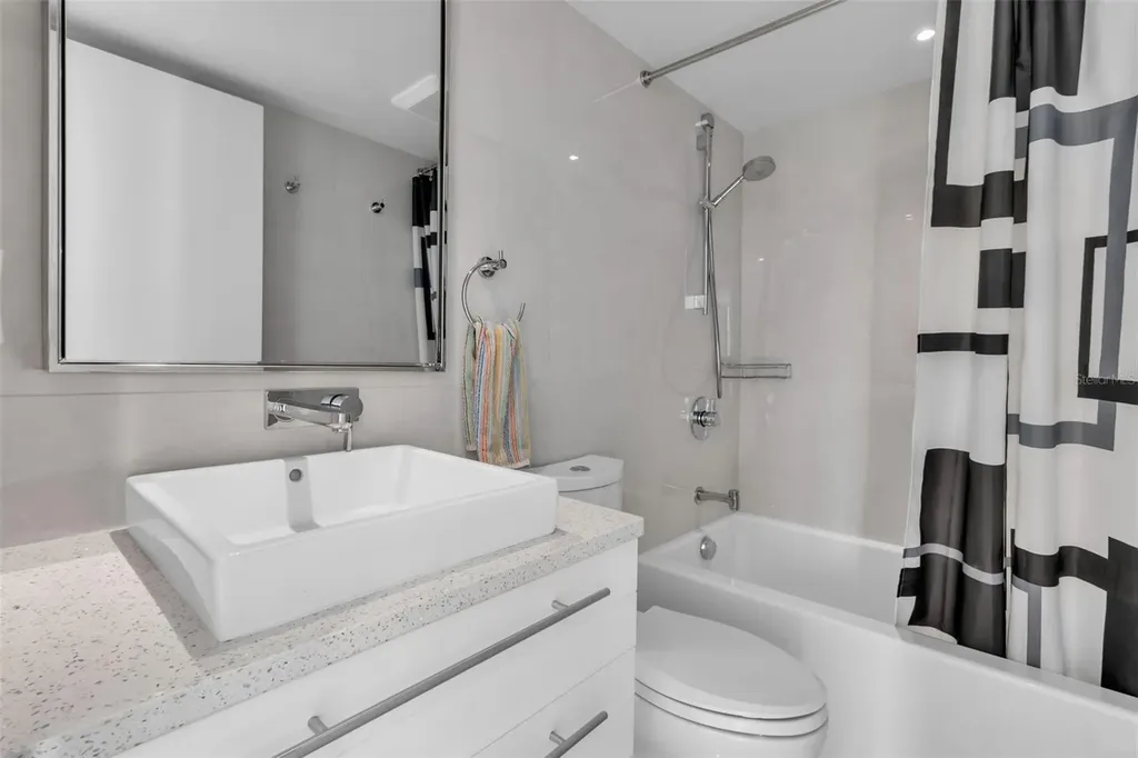 707 S Gulfstream Avenue Sarasota FL 34236