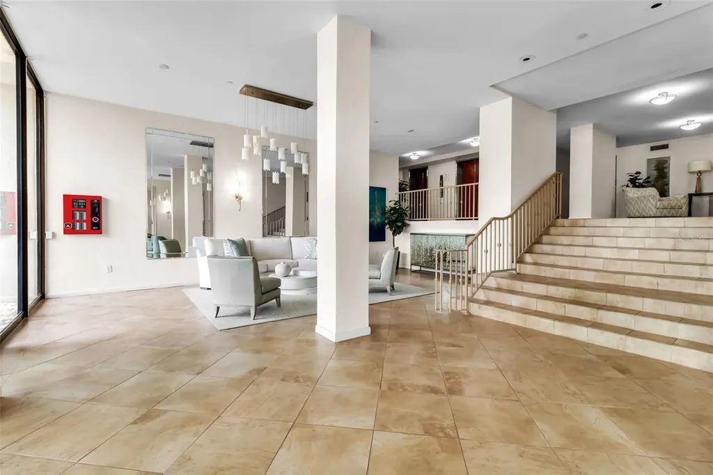 707 S Gulfstream Avenue Sarasota FL 34236