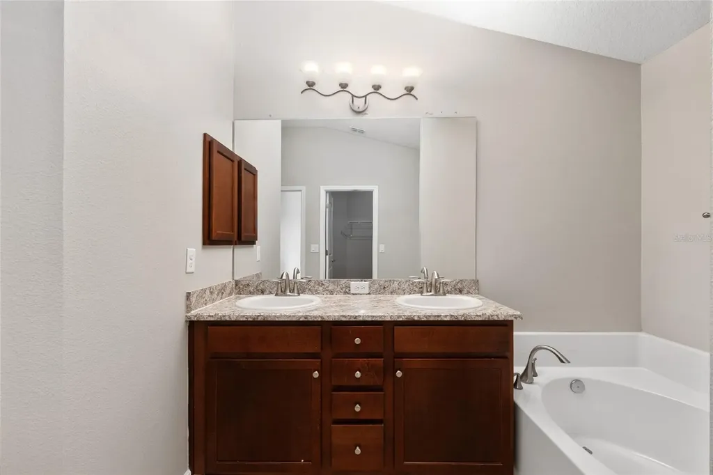 806 Chelsea Avenue Fruitland Park FL 34731