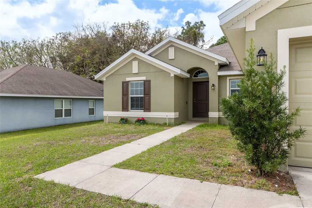 806 Chelsea Avenue Fruitland Park FL 34731