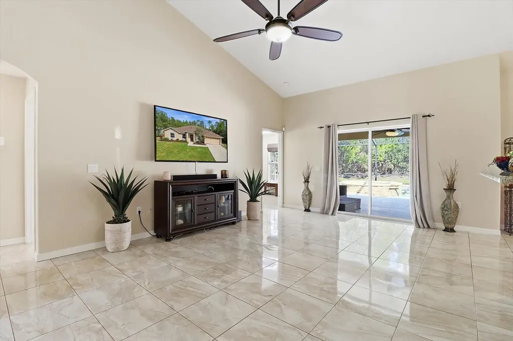 11 Heuchera Court E Homosassa FL 34446