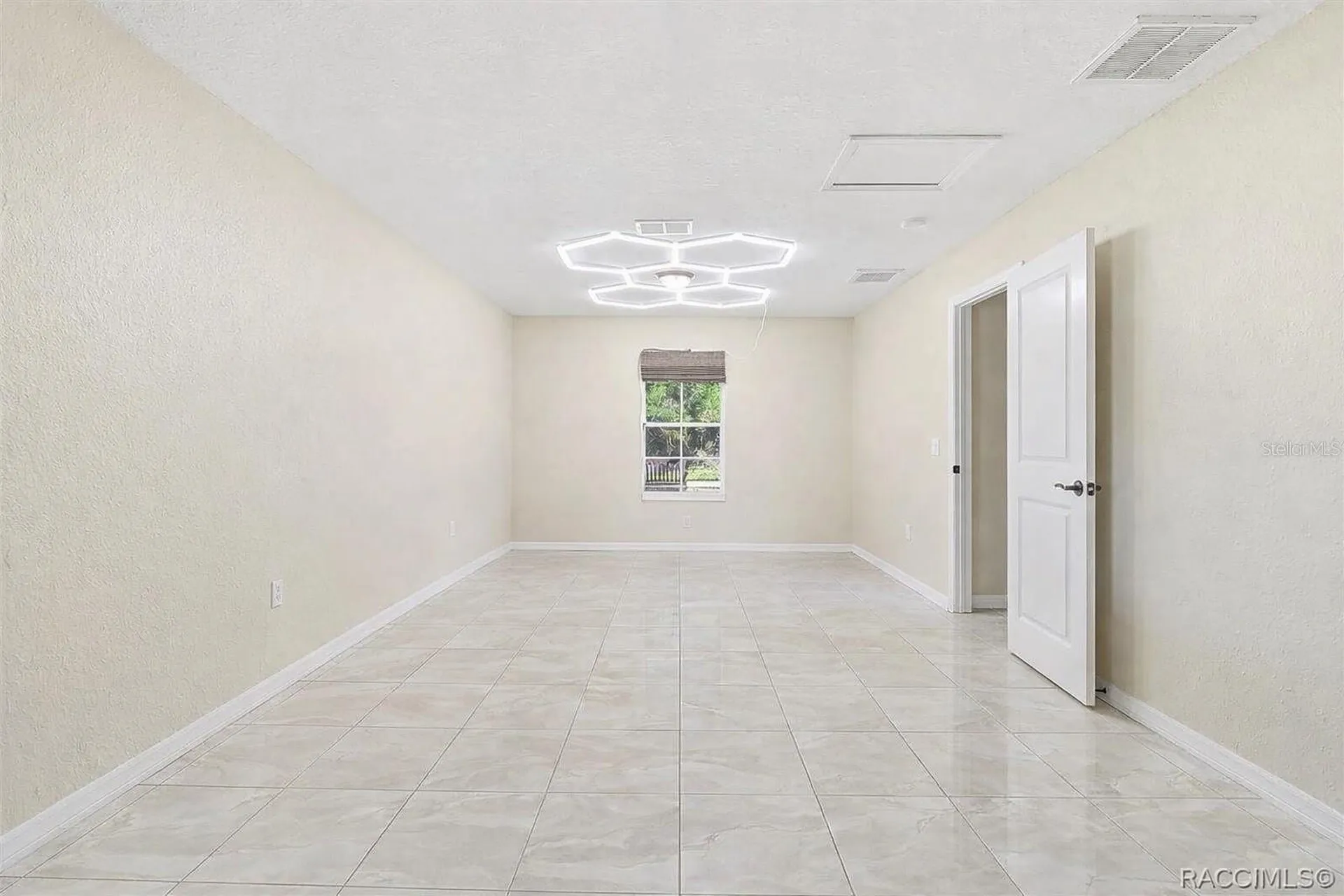 11 Heuchera Court E Homosassa FL 34446