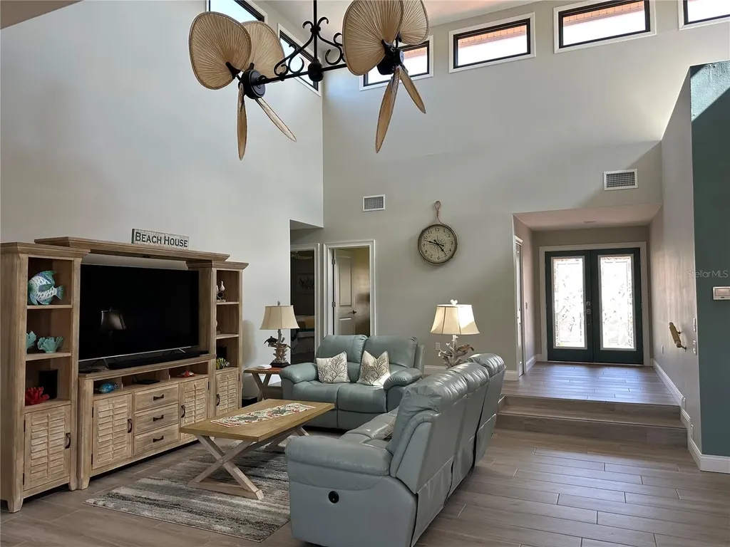 195 Inlets Boulevard Nokomis FL 34275