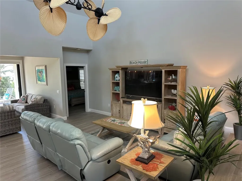 195 Inlets Boulevard Nokomis FL 34275