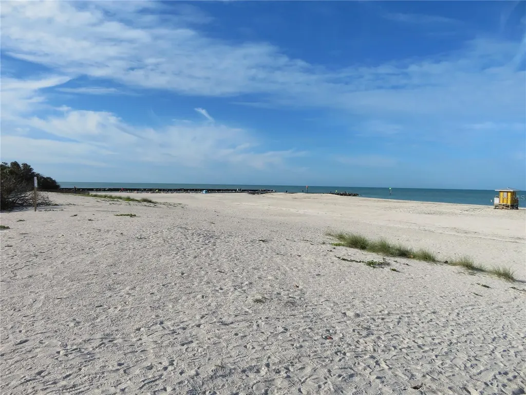 195 Inlets Boulevard Nokomis FL 34275