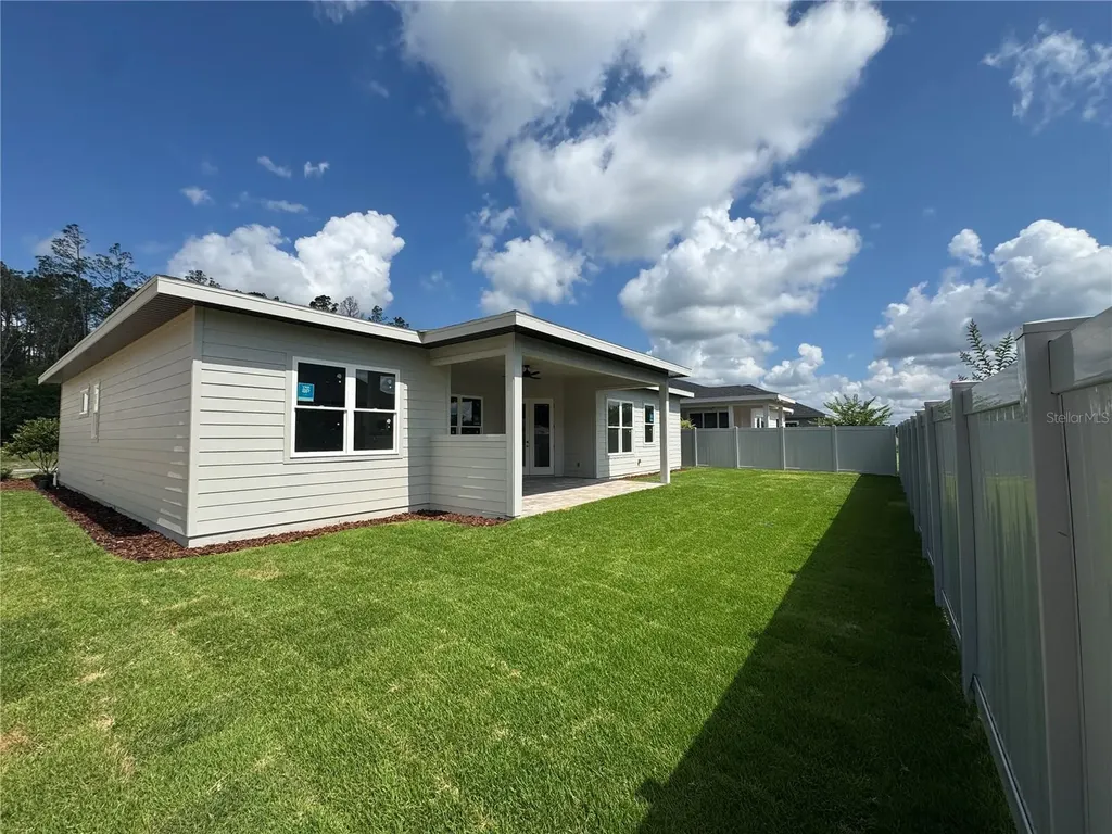 841 SW 145th Drive Newberry FL 32669