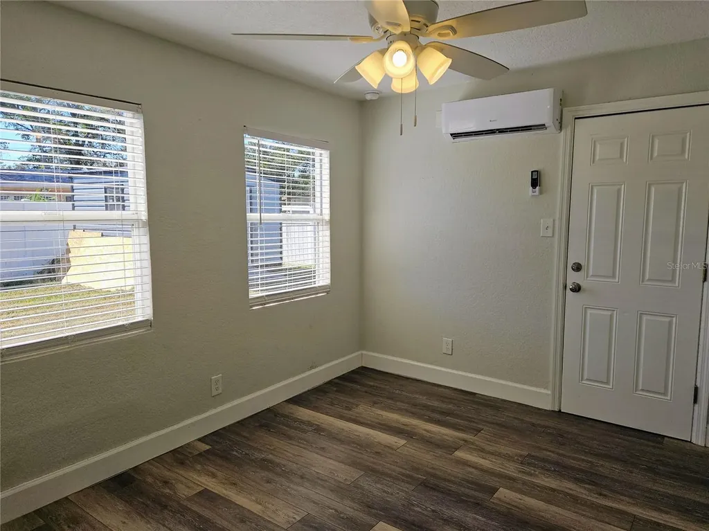 1507 Charm Lane Tampa FL 33612