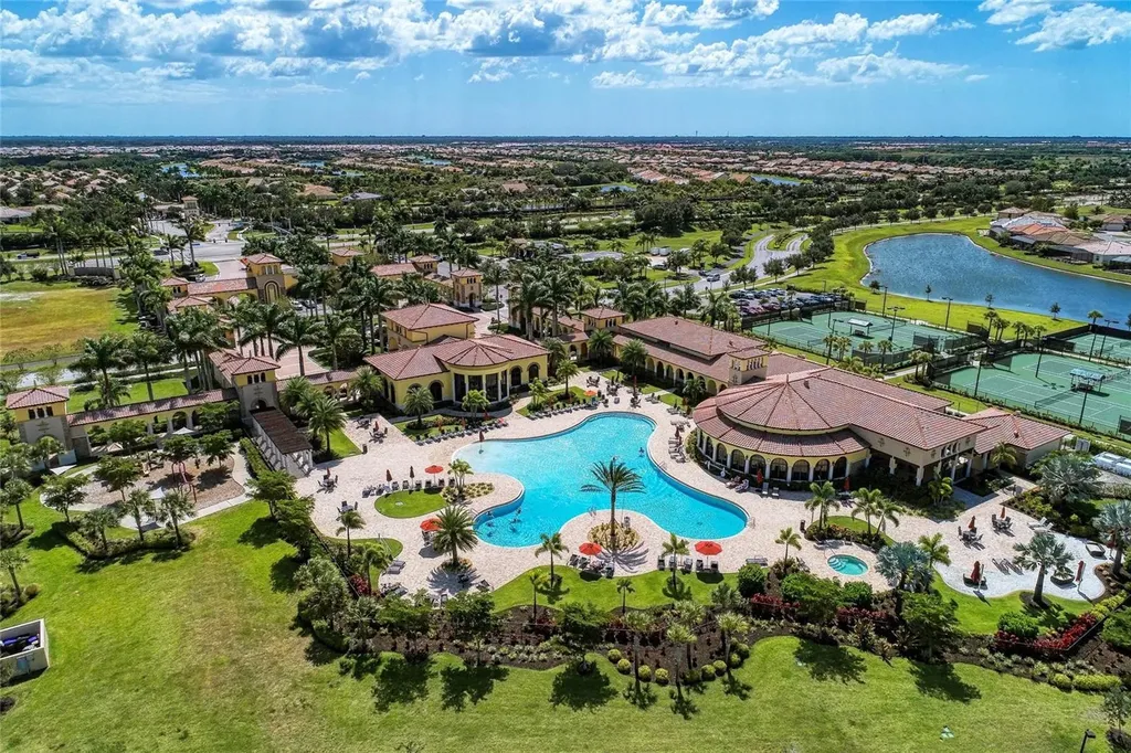 12434 Amica Loop Venice FL 34293