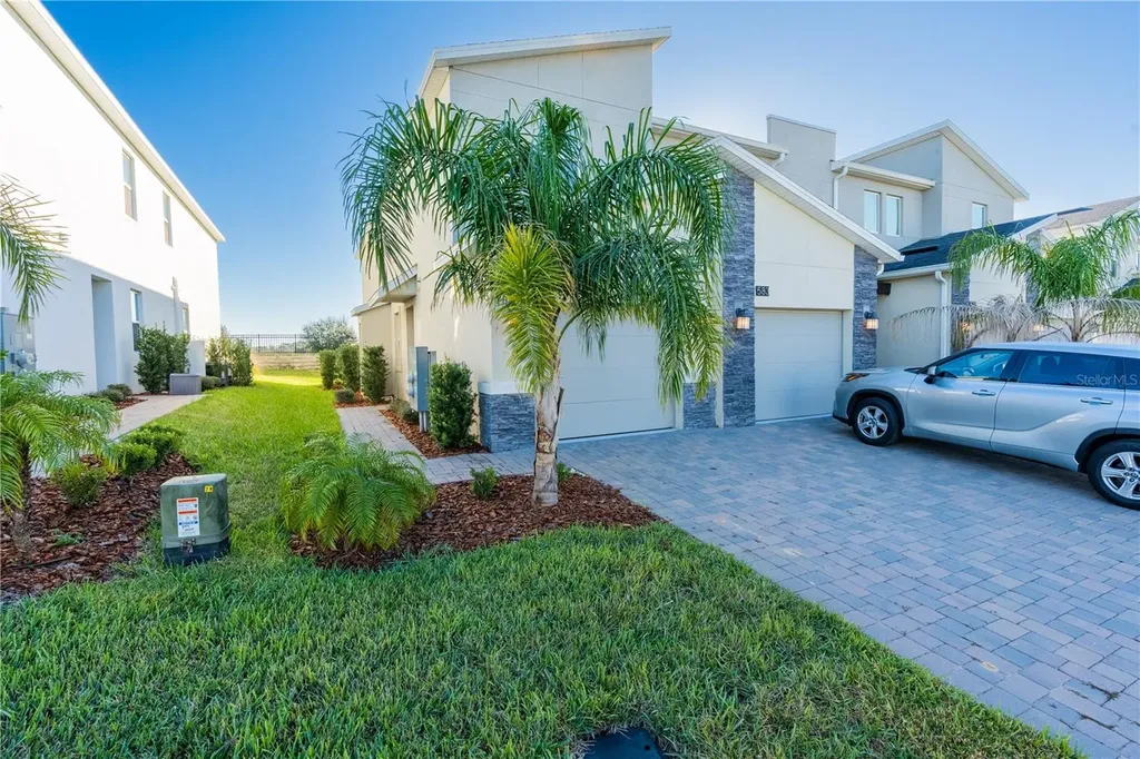 581 Ocean Course Avenue Davenport FL 33896