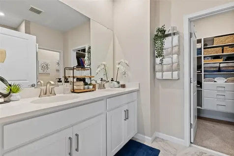 1379 Tarflower Drive Winter Springs FL 32708