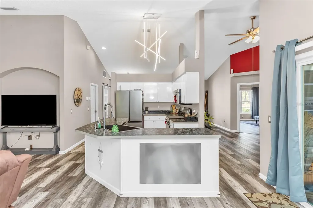 105 Breezewood Drive Debary FL 32713