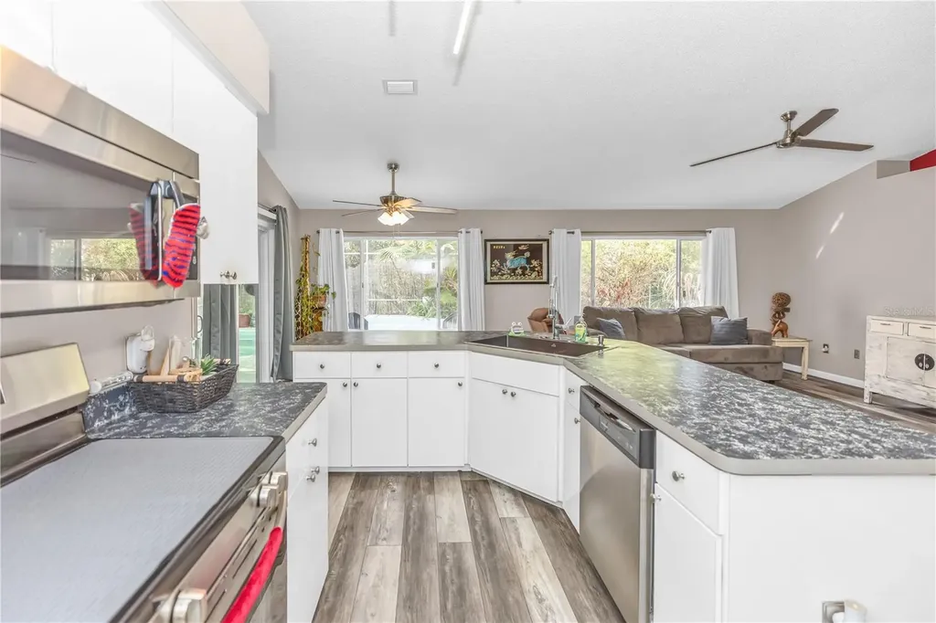 105 Breezewood Drive Debary FL 32713