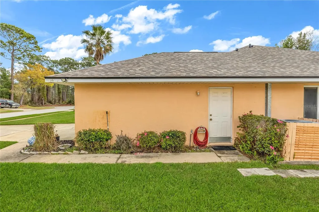 105 Breezewood Drive Debary FL 32713