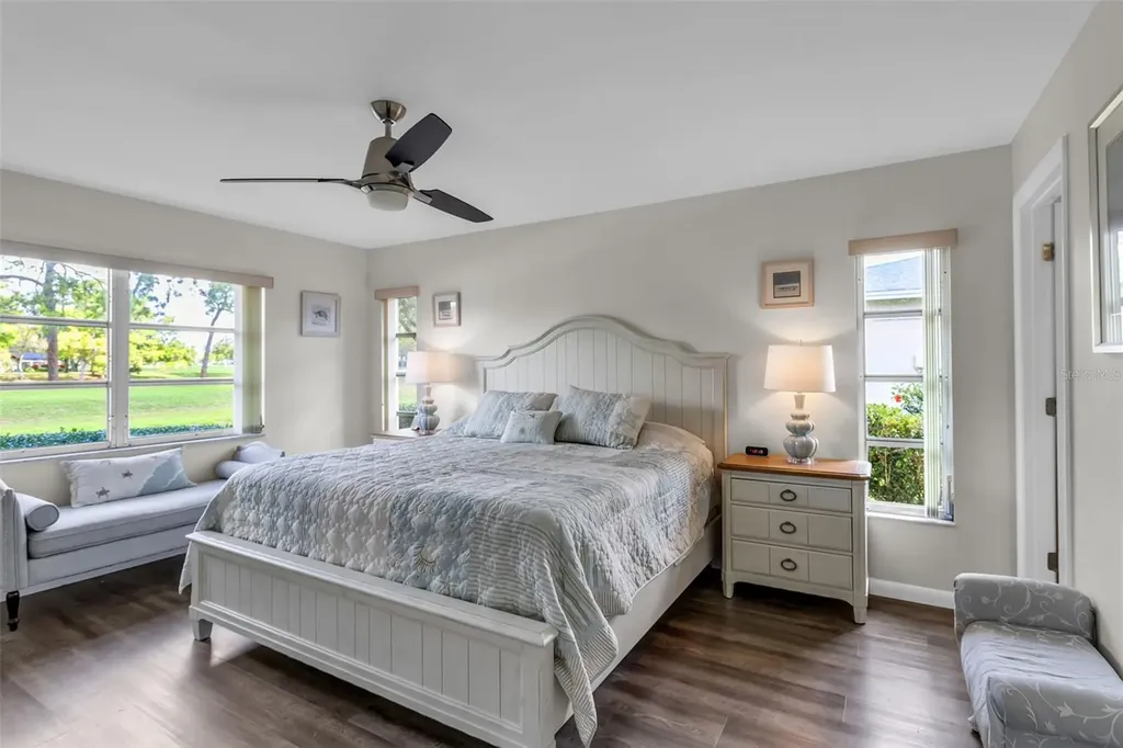 5519 Palm Aire Drive Sarasota FL 34243