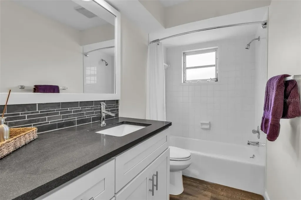 5519 Palm Aire Drive Sarasota FL 34243