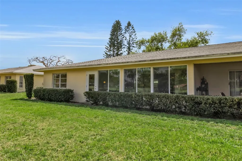 5519 Palm Aire Drive Sarasota FL 34243