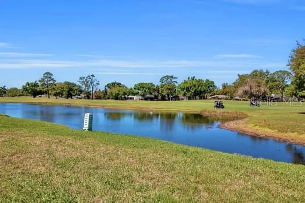 5519 Palm Aire Drive Sarasota FL 34243