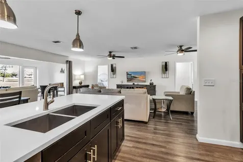 5519 Palm Aire Drive Sarasota FL 34243
