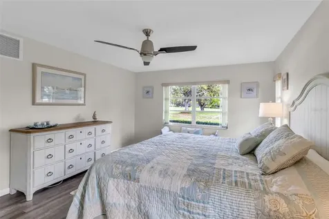 5519 Palm Aire Drive Sarasota FL 34243