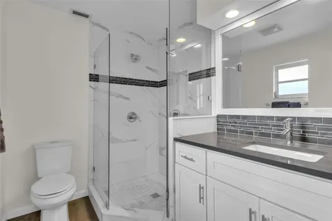 5519 Palm Aire Drive Sarasota FL 34243