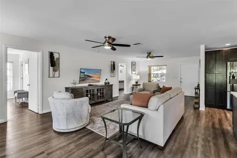 5519 Palm Aire Drive Sarasota FL 34243