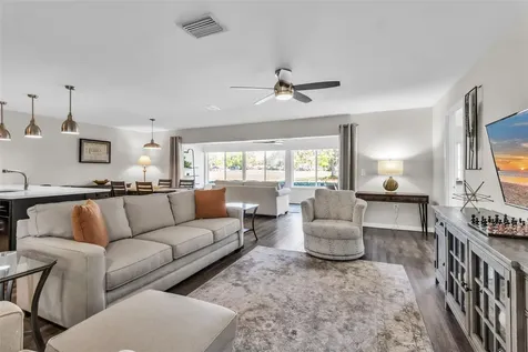 5519 Palm Aire Drive Sarasota FL 34243