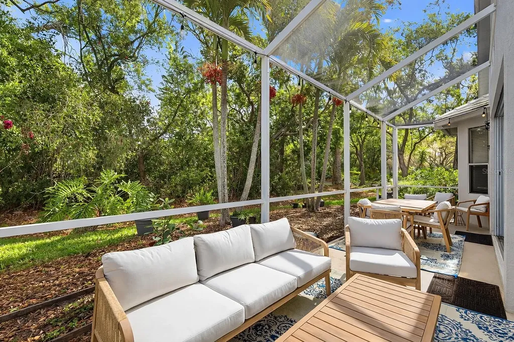 7904 Hampton Court University Park FL 34201