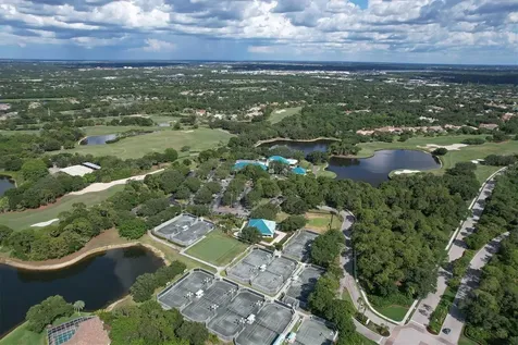7904 Hampton Court University Park FL 34201