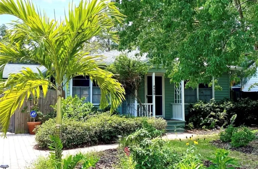 4908 27th Avenue S Gulfport FL 33707