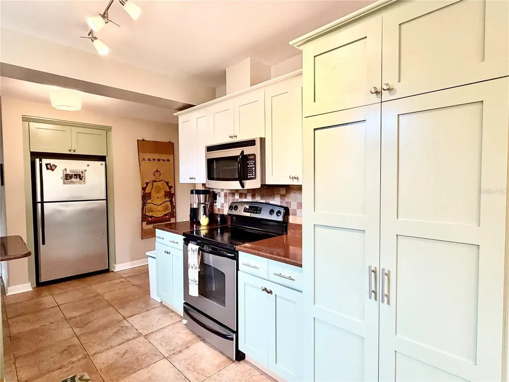 4908 27th Avenue S Gulfport FL 33707