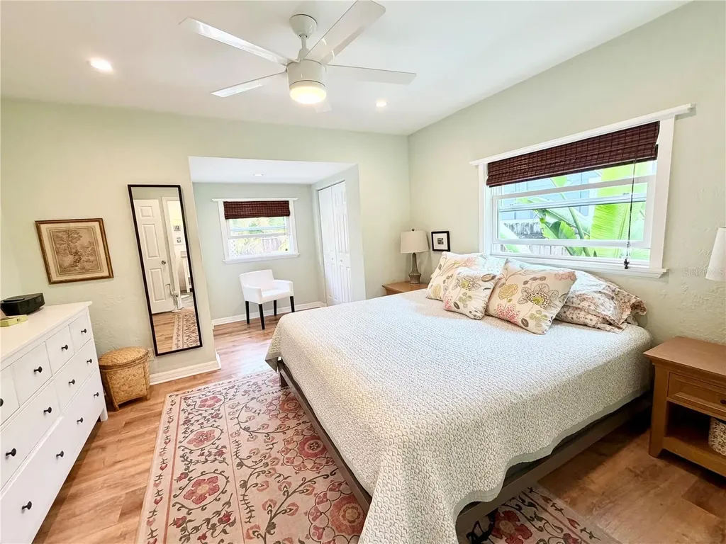 4908 27th Avenue S Gulfport FL 33707
