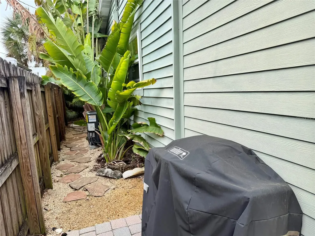 4908 27th Avenue S Gulfport FL 33707