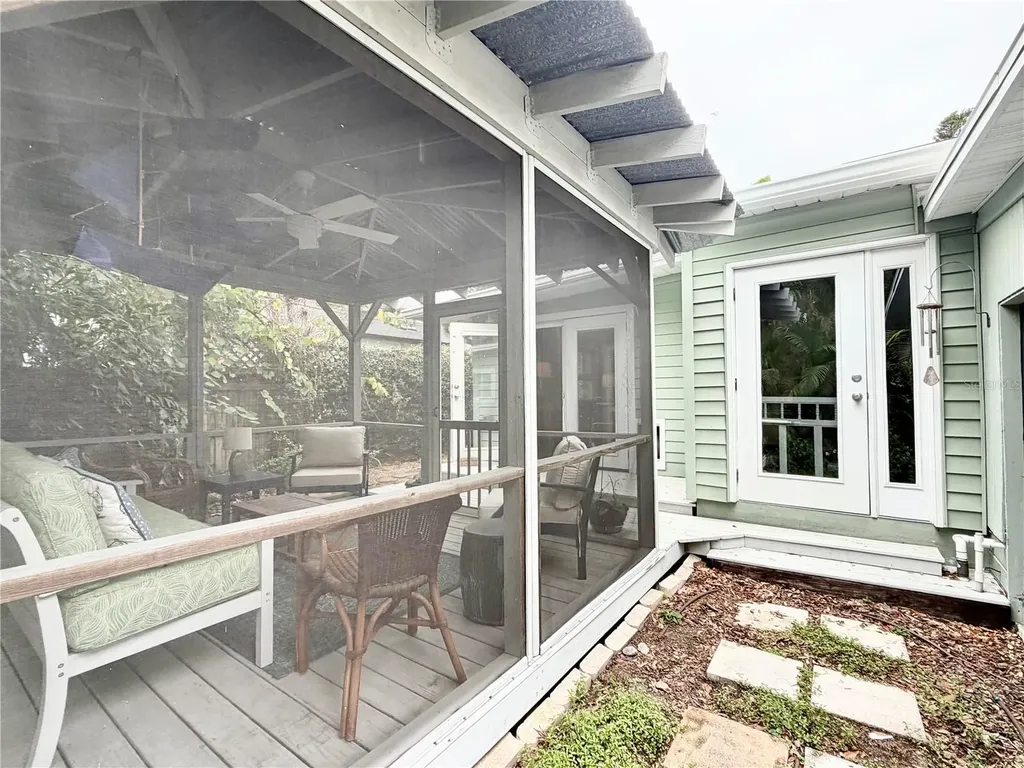 4908 27th Avenue S Gulfport FL 33707