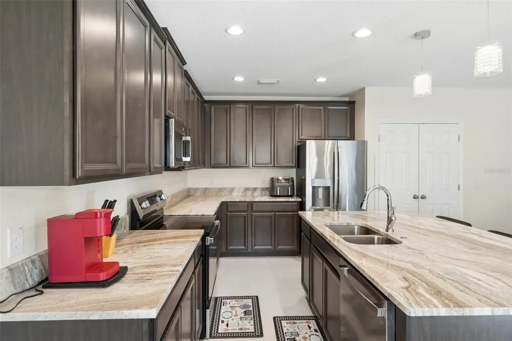 687 Campo Lane Davenport FL 33837
