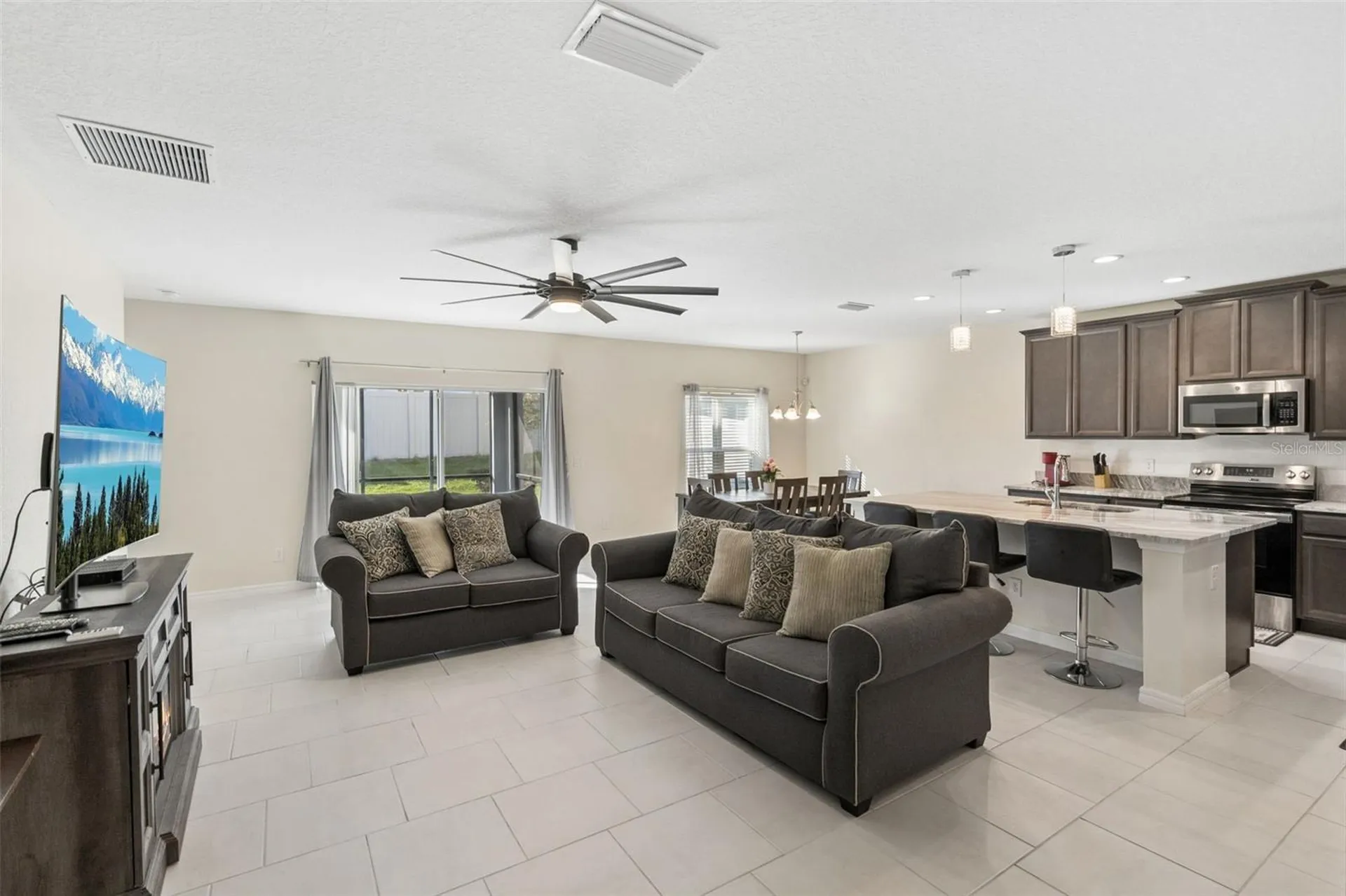 687 Campo Lane Davenport FL 33837