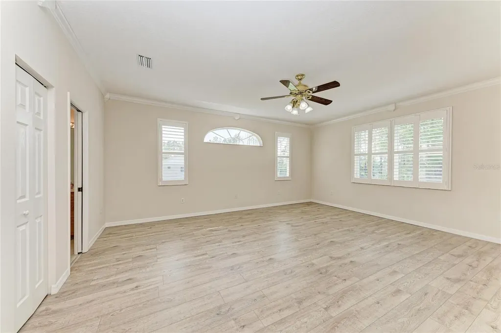 21616 67th Avenue E Bradenton FL 34211