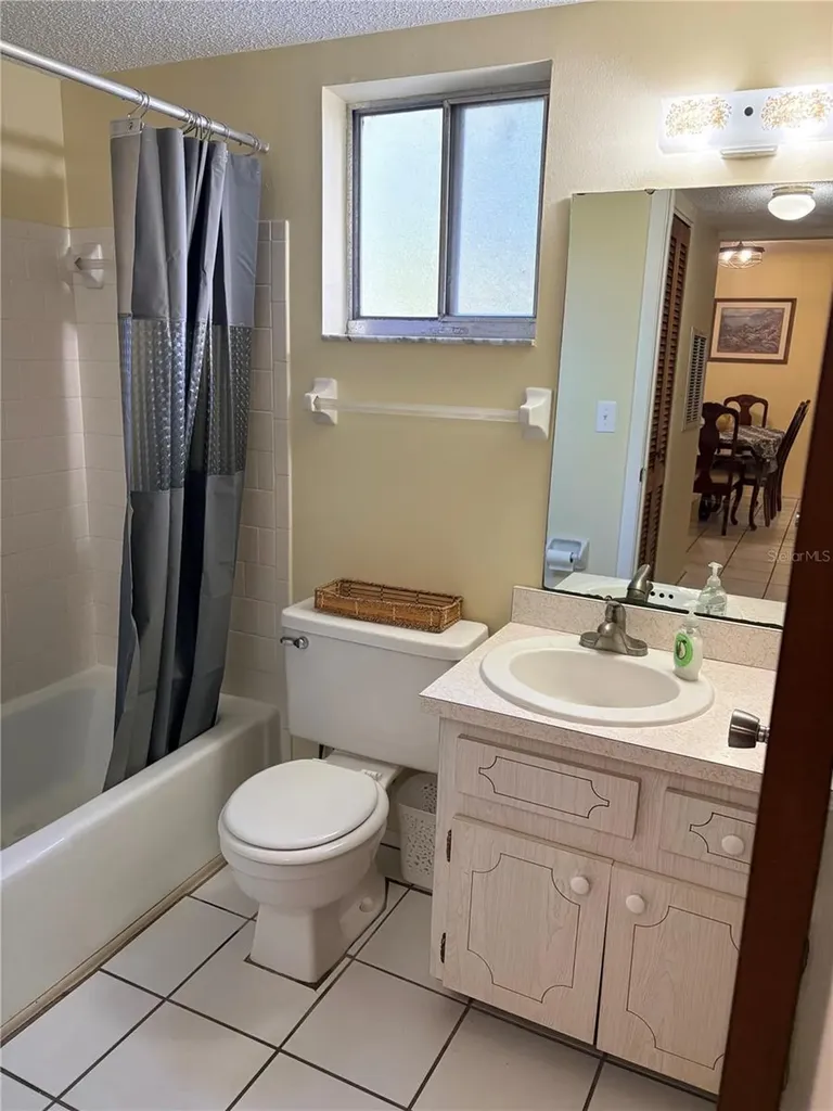 3514 Lake Bayshore Drive Bradenton FL 34205