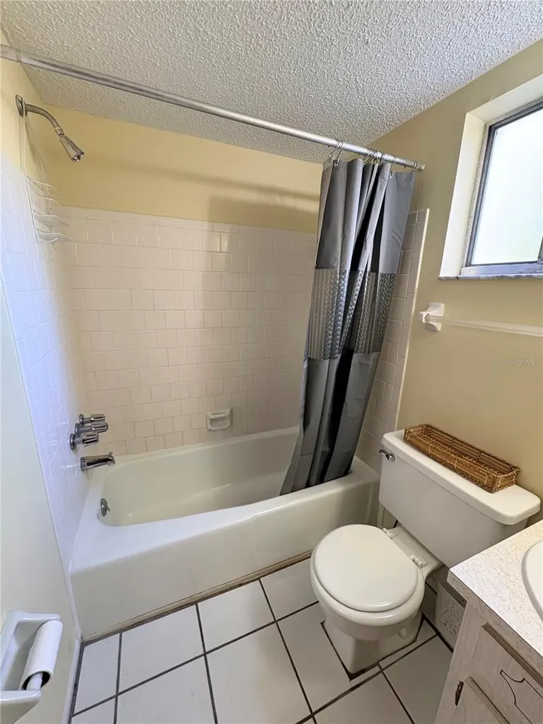 3514 Lake Bayshore Drive Bradenton FL 34205