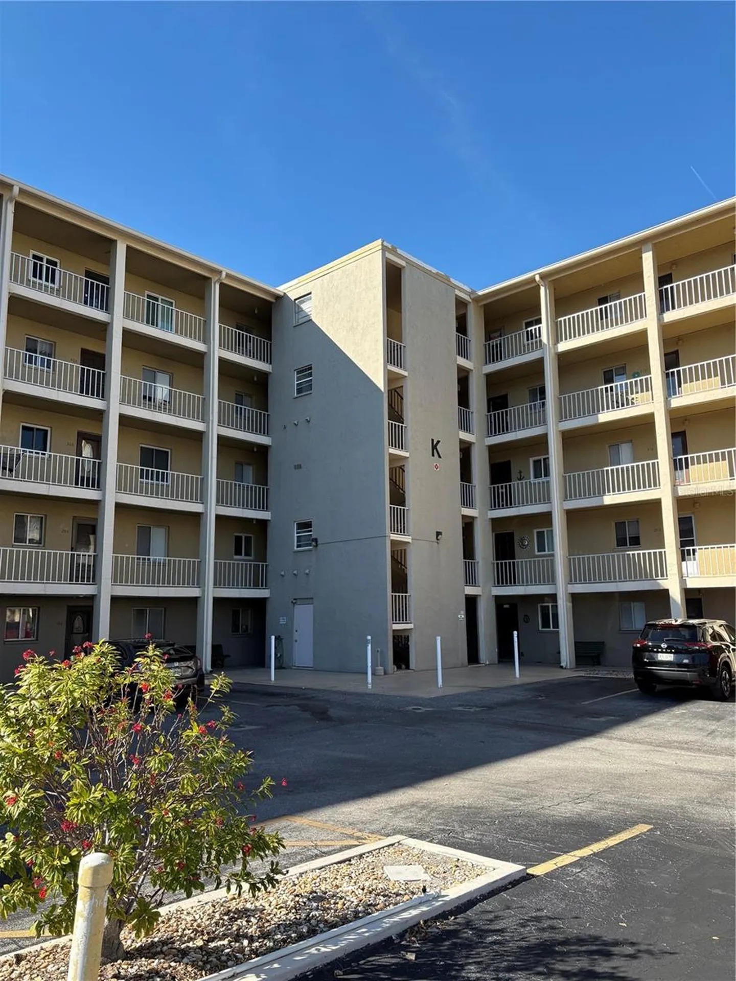 3514 Lake Bayshore Drive Bradenton FL 34205