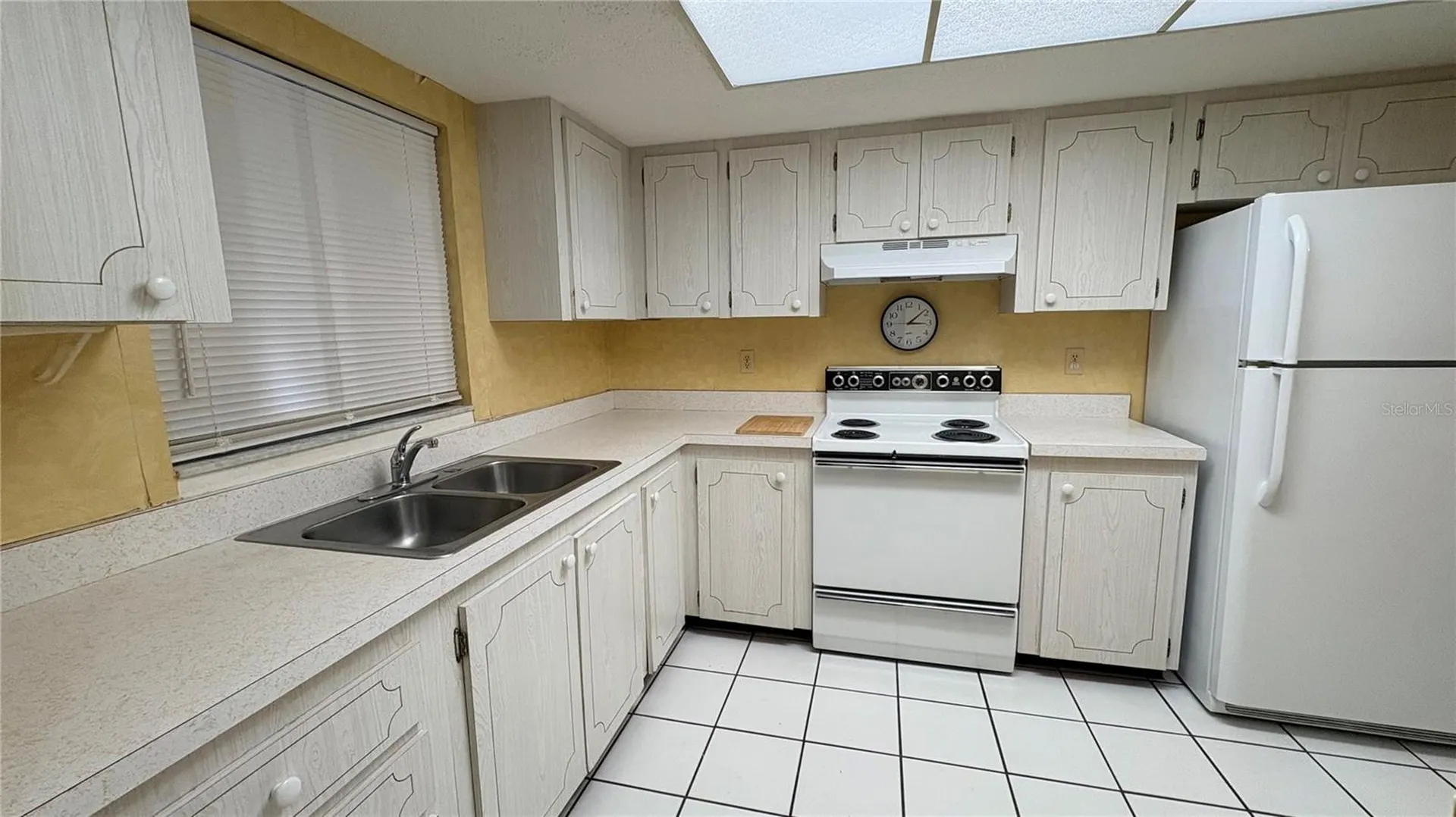 3514 Lake Bayshore Drive Bradenton FL 34205
